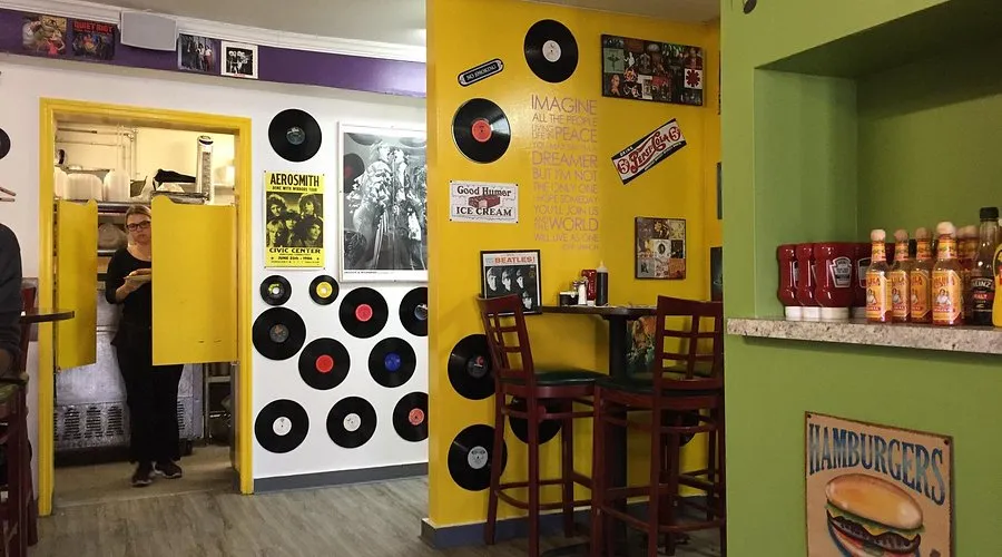 Image of the inside of B-Side Grill